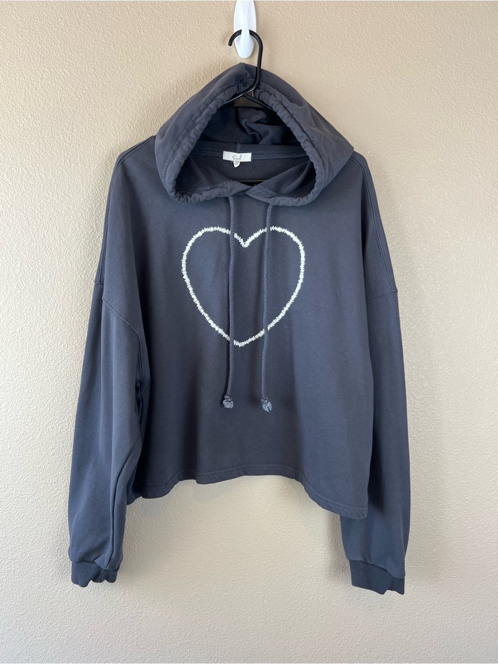 easel grey heart stitch hoodie